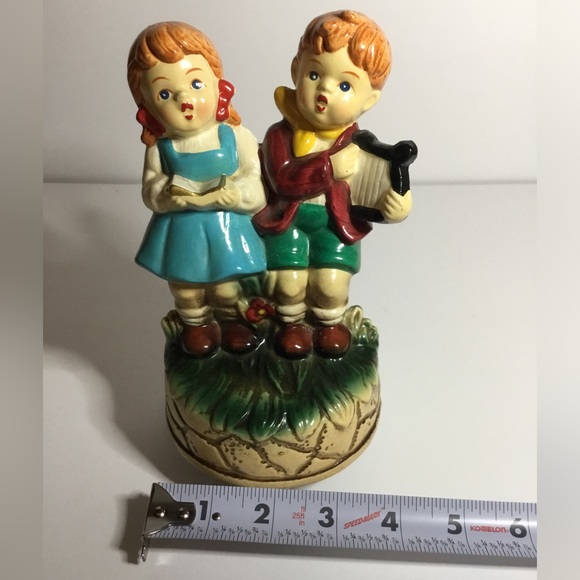 Vintage Made In Japan Working Resin Music Box With Boy And Girl - Picture 7 of 7